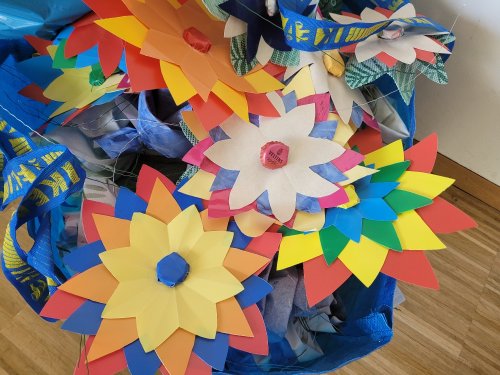 kfd bastelt Blumen