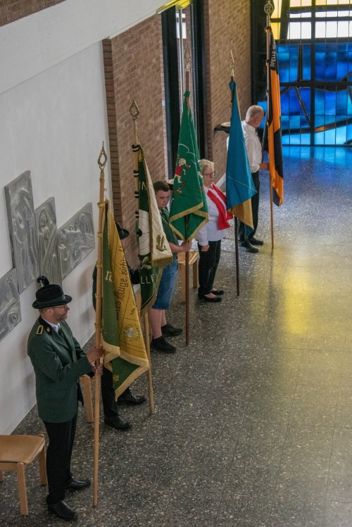 Ein Teil der Bannerabordnungen